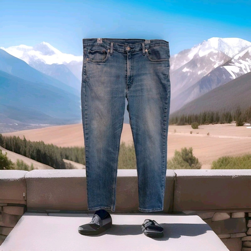 Levis 514 Straight Leg Jeans Mens 38 X 30 Distressed Blue Medium Wash Denim